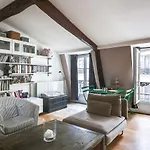 2Pers Central Flat Rue De Rivoli